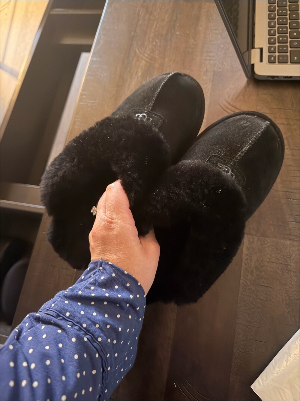 Black Uggs